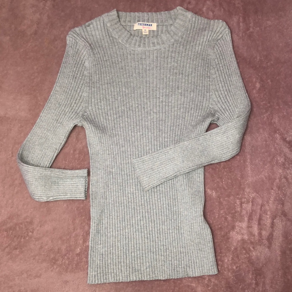 Stretchy long sleeve top